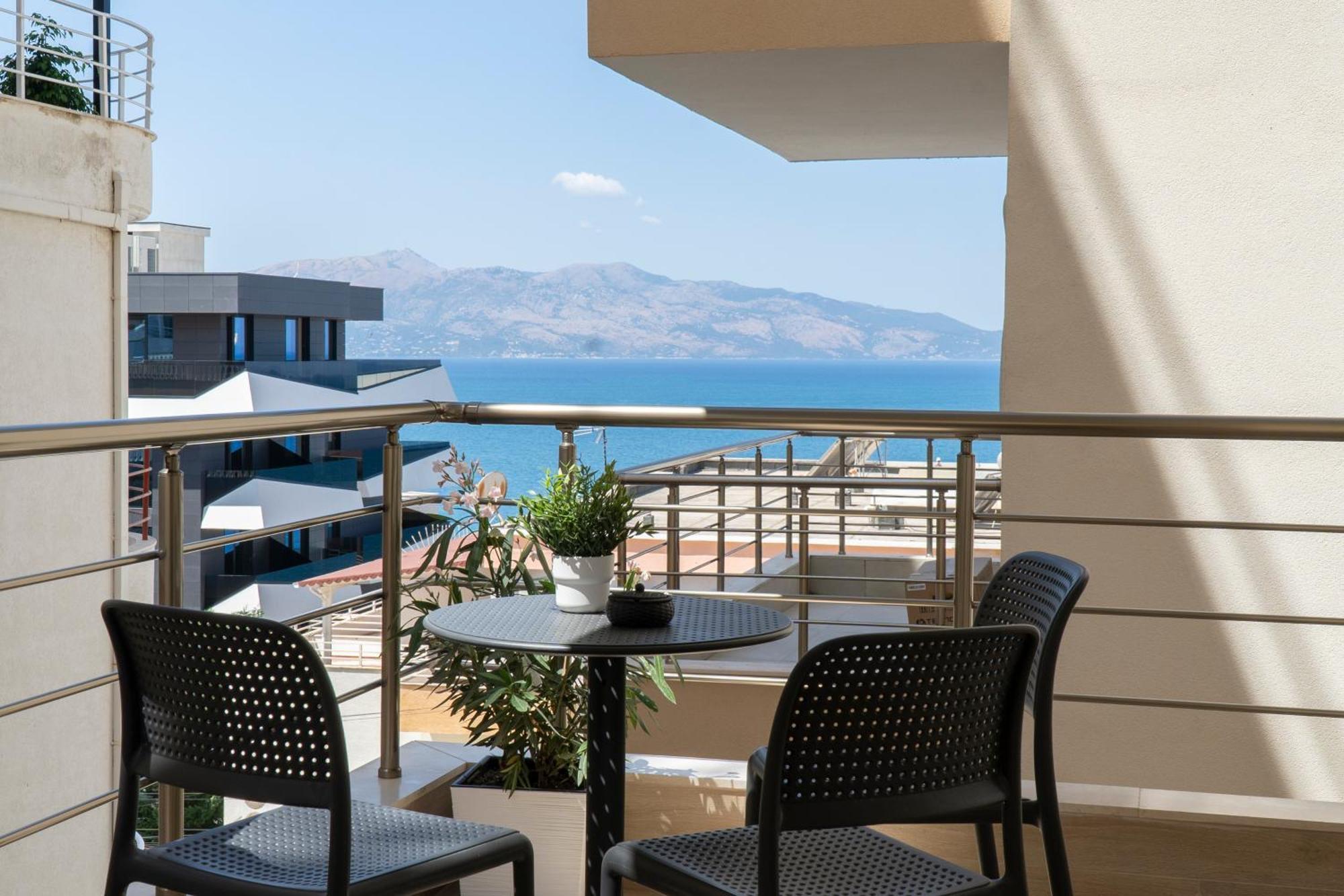 Mateo Apartments Saranda Extérieur photo