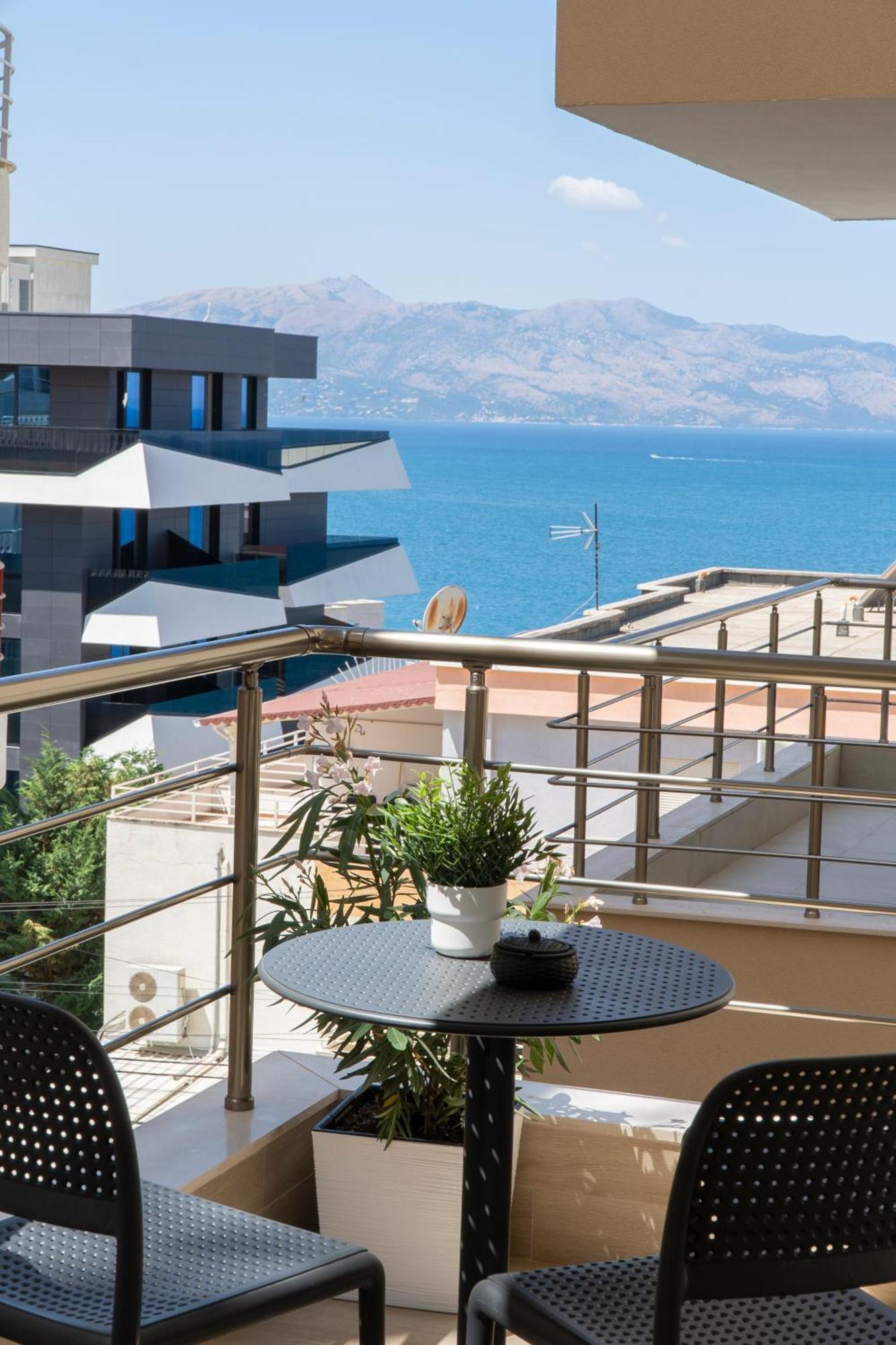 Mateo Apartments Saranda Extérieur photo